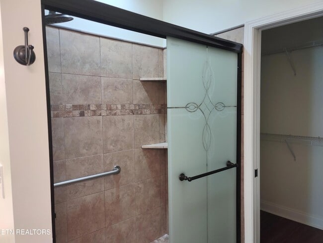 Building Photo - 144 Hardinberry St