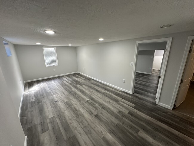 Basement - 760 Oakland Park Ave