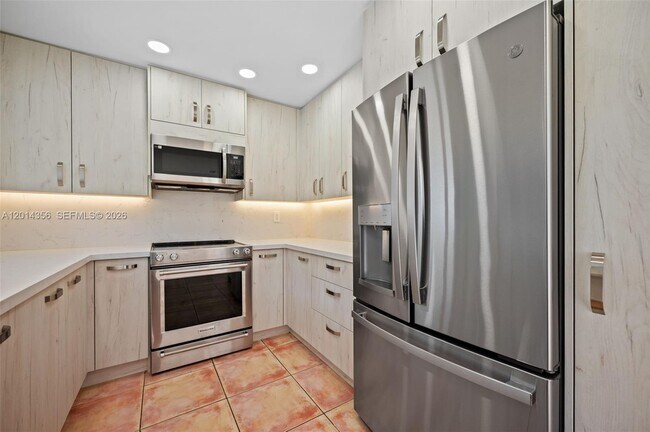 Building Photo - 512 Warren Ln