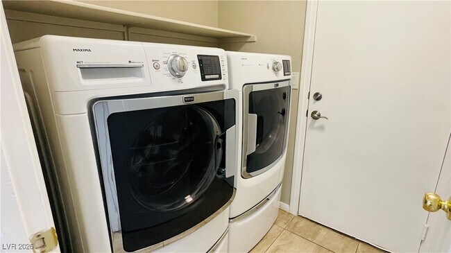 Building Photo - 11625 Villa Malaparte Ave