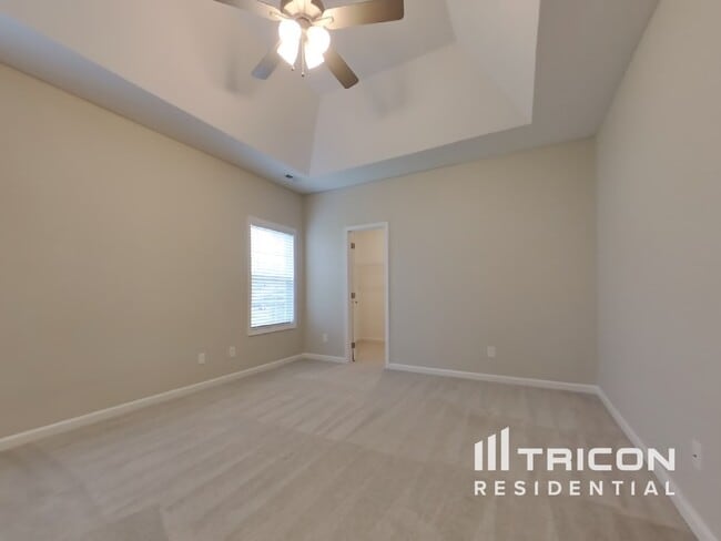 Building Photo - 1007 Cyril Dr