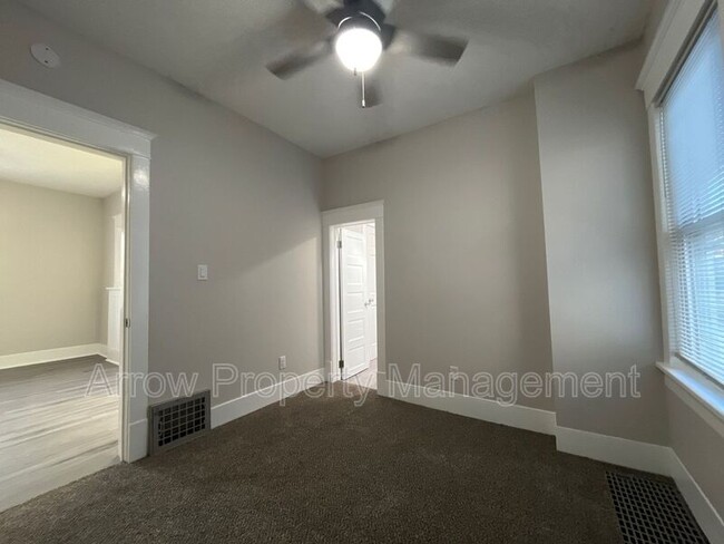 Building Photo - 1201 Charleston St