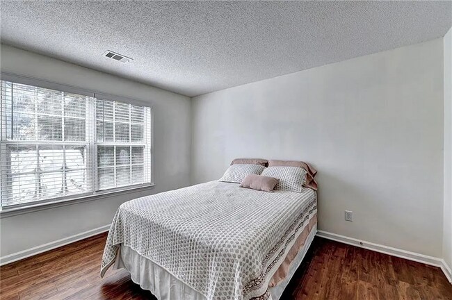 Building Photo - 5485 Reps Trce