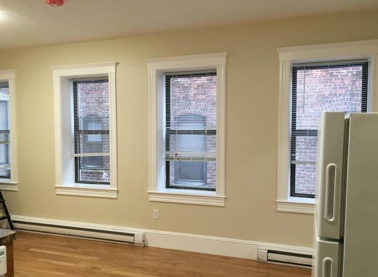 Building Photo - 884 Huntington Ave