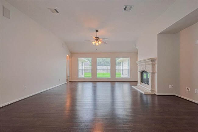 Building Photo - 25215 Sundown Canyon Ln