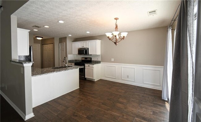 Building Photo - 6215 Smoke Ridge Ln