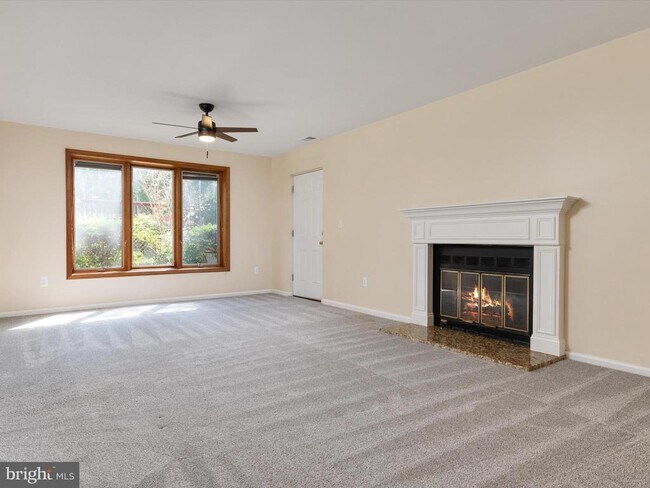 Building Photo - 1411 Stonecreek Rd