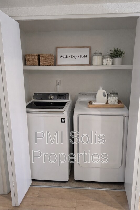 Building Photo - 18036 N 45th Ave