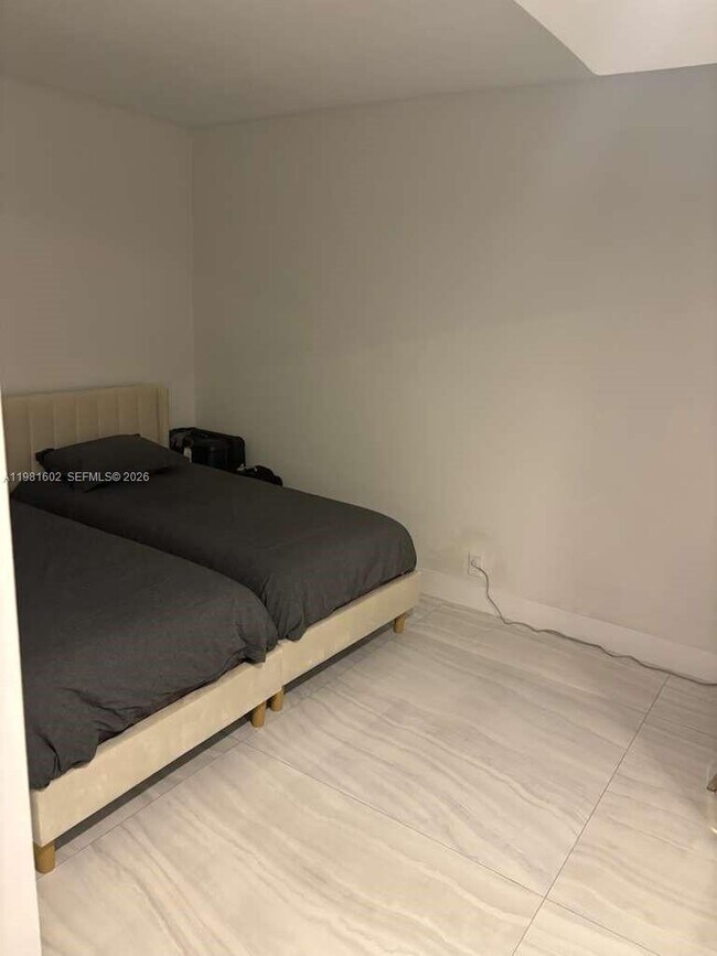 Building Photo - 19355 Turnberry Way