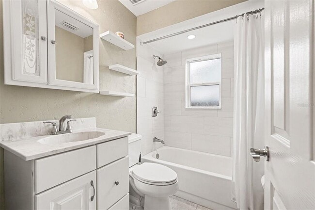 Building Photo - 17703 Cranbrook Dr