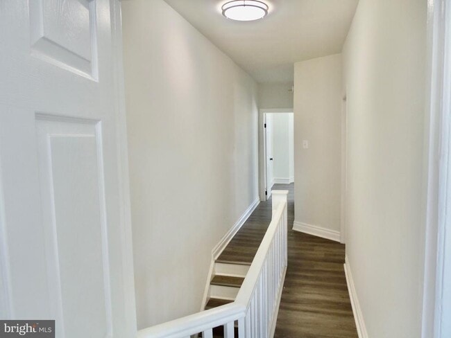 Building Photo - 405 W Ruscomb St