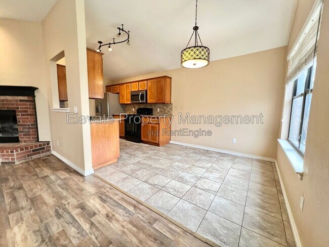Building Photo - 16405 Otter Dr