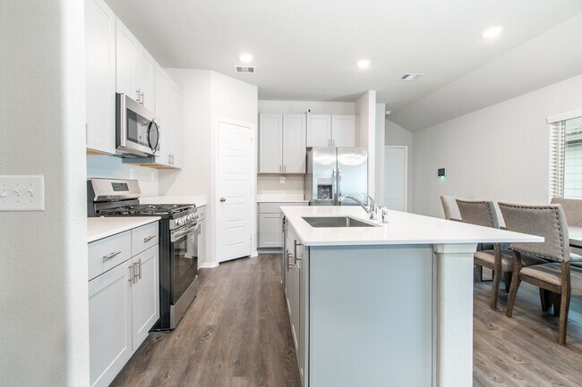 Building Photo - 11599 Lazy Oak Crk Dr