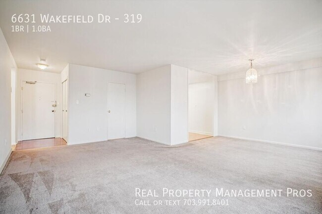 Building Photo - 6631 Wakefield Dr