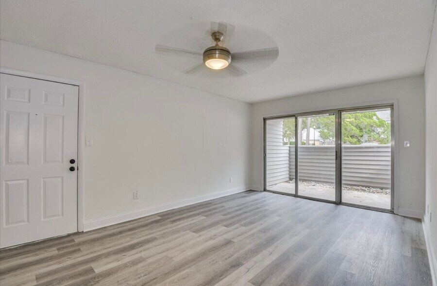 Building Photo - 1017 Stevens Creek Rd