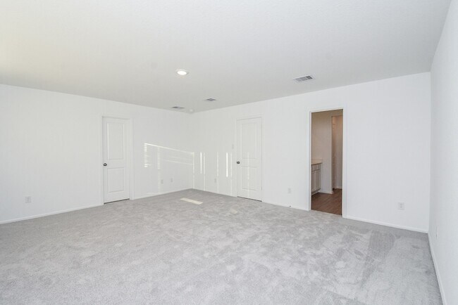 Building Photo - 18987 Panzini Dr