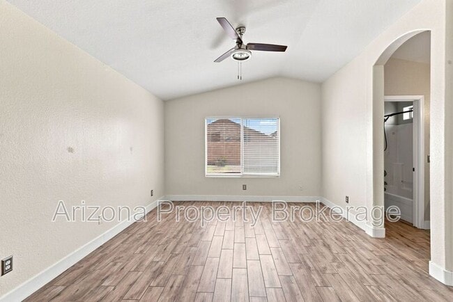 Building Photo - 1885 E Palomino Dr