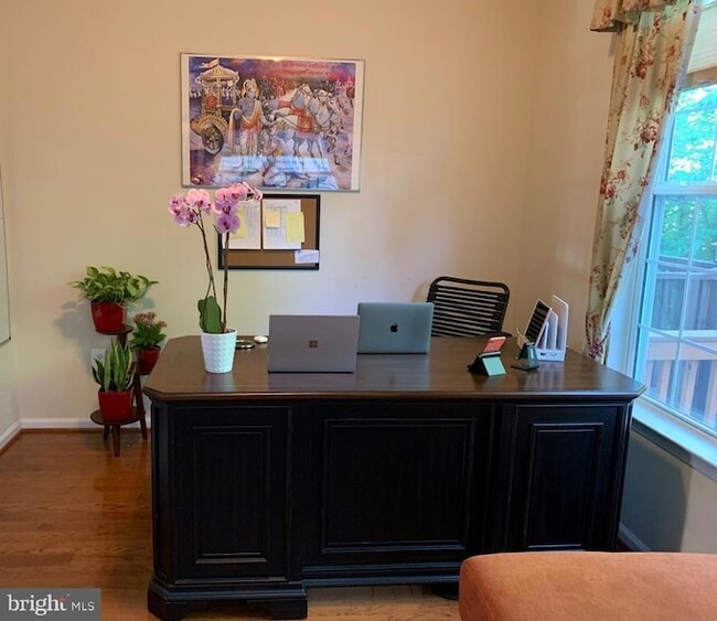 Building Photo - 12176 Bridgend Run