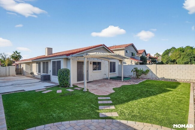 Building Photo - 4640 E Piedmont Rd