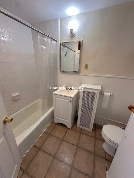 Building Photo - 549 Broadway