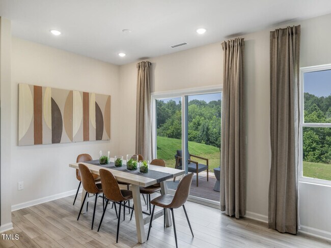 Building Photo - 327 White Birch Ln