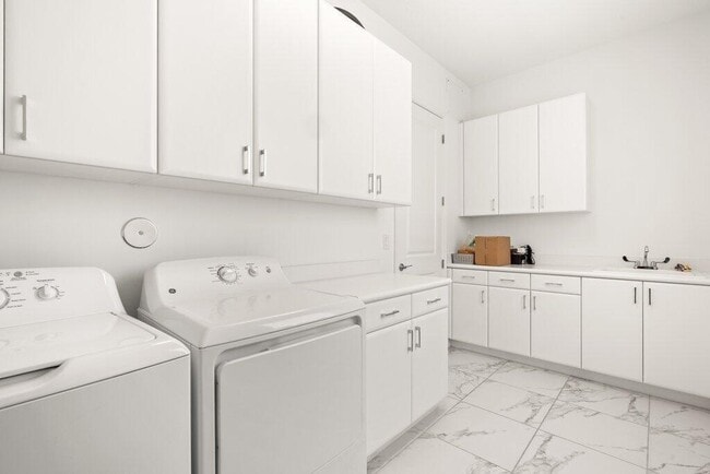 Building Photo - 13185 Mount Columbia Terrace