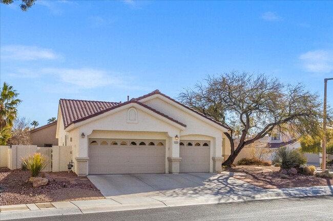 Building Photo - Fabulous Home!