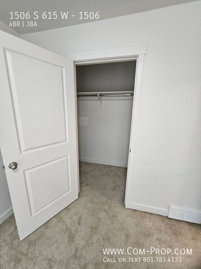 Building Photo - 1506 615 W