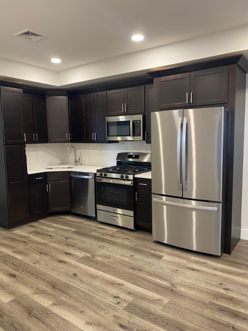 Building Photo - 369 Haverhill St