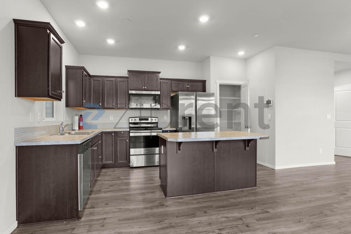 Building Photo - 11013 186th St E