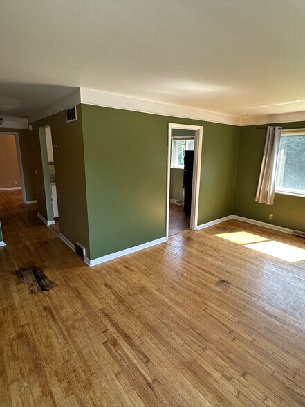Building Photo - 3344 Buell St