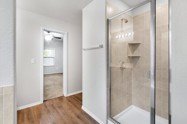 Building Photo - $300 off One Month's Rent! Charming Home with Elegant Granite Countertops and Cabinets