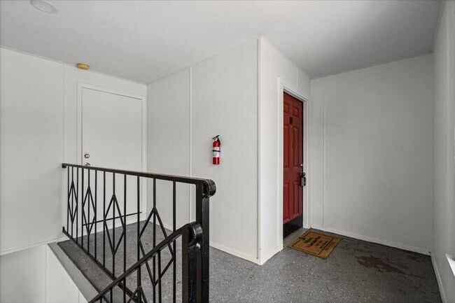 Building Photo - 3415 Willowrun Dr