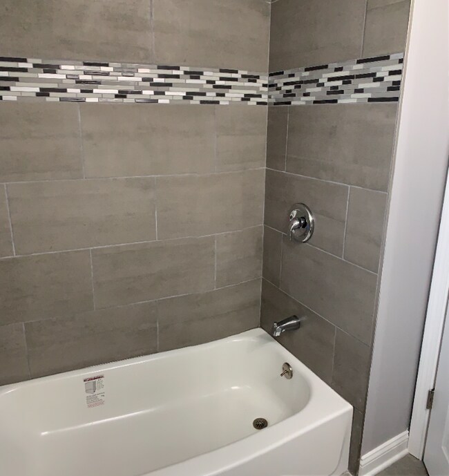 Building Photo - 13912 S Edbrooke Ave