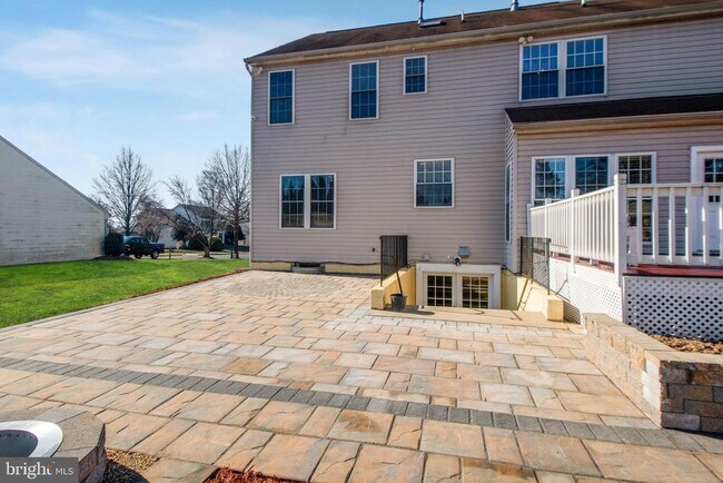 Building Photo - 15309 Lions Den Rd