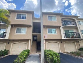 Building Photo - 1700 Crestwood Ct S