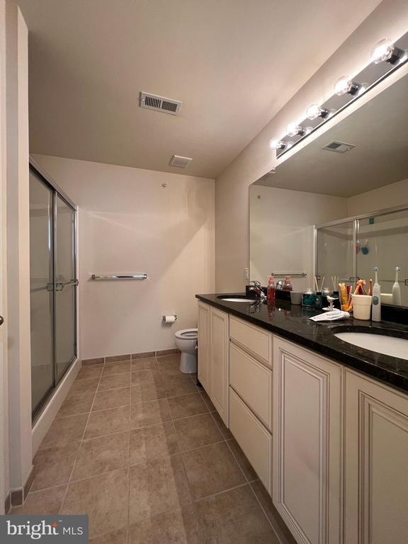 Building Photo - 162 Serenity Court