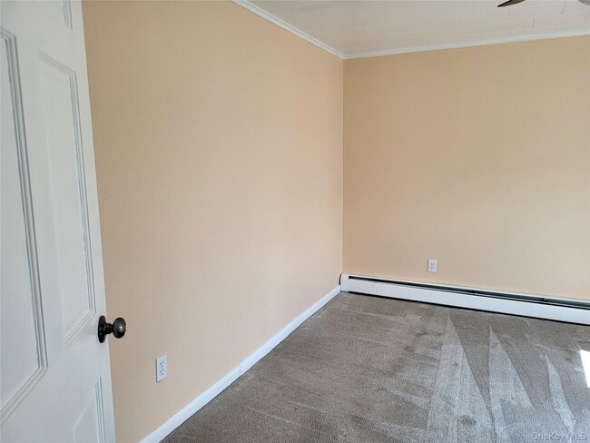 Building Photo - 83 W Main St