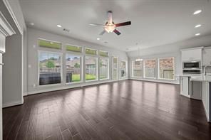 Building Photo - 212 Red Petal Wy