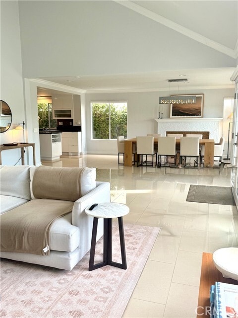 Building Photo - 24725 Cll Serranona