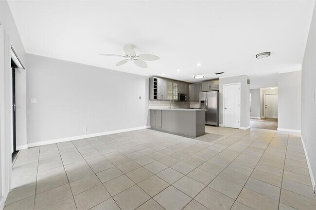 Building Photo - 11837 NW 32nd Ct