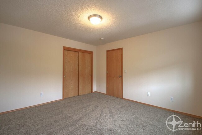 Building Photo - 5408 P St