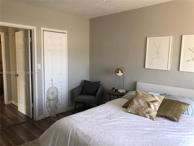 Building Photo - 851 Meridian Ave