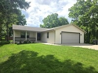 Building Photo - Updated 4 bedroom Greenfield ranch home
