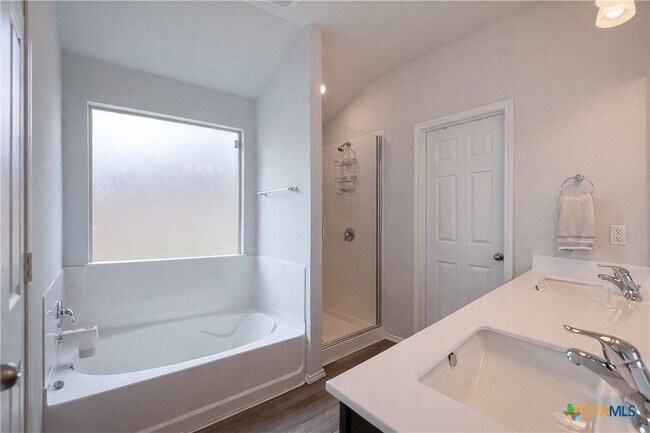 Building Photo - 2403 Corradino St