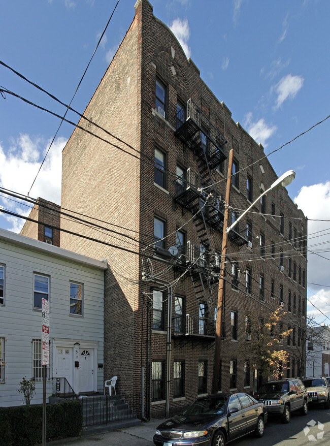 Building Photo - The Garrison Apartments