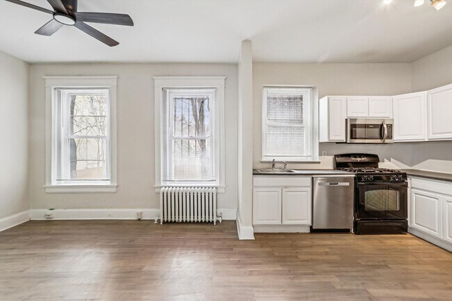 Building Photo - 150 Seaton Pl NW