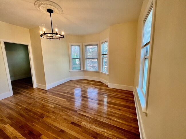 Building Photo - 22 Anita Terrace