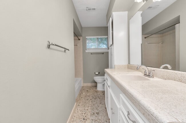 Building Photo - 12526 Hazelwood Ln