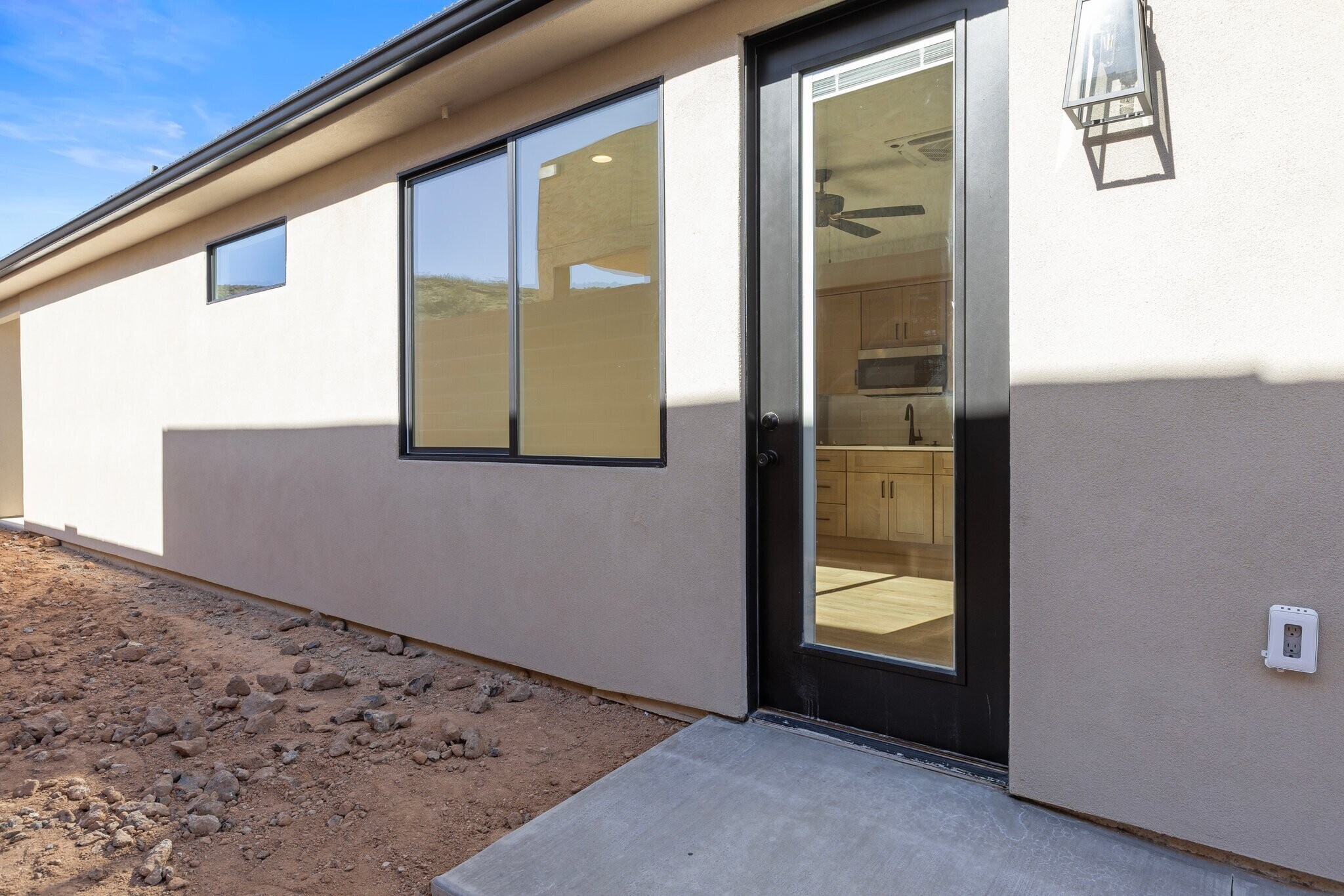 Building Photo - 402 S 2250 W